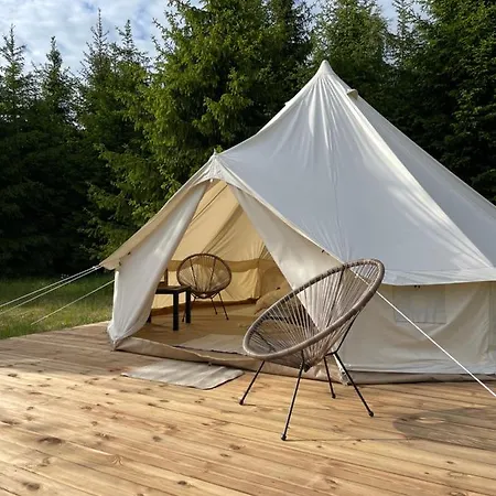 Campo de lujo Restu Forrest Glamp