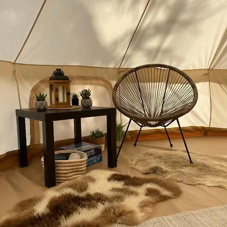 Restu Forrest Glamp Campo de lujo Otepää