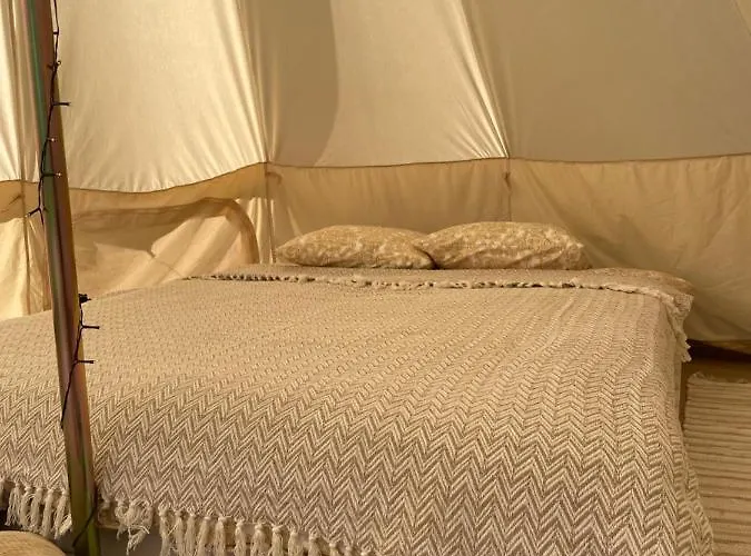 Tente de luxe Restu Forrest Glamp